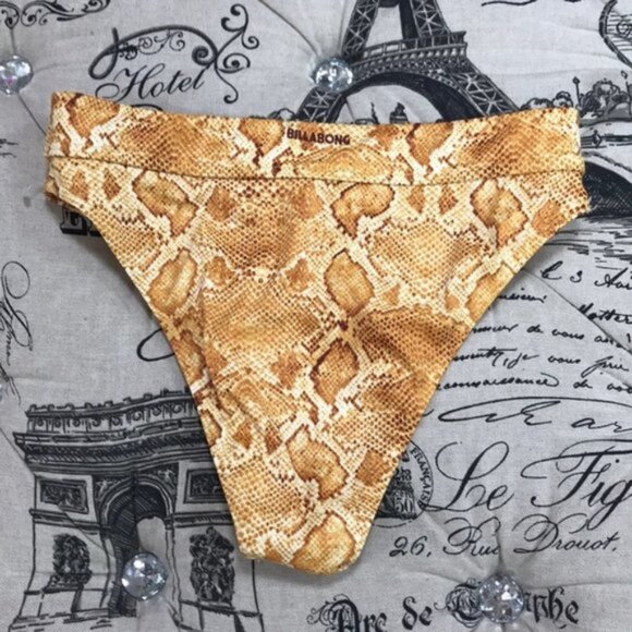 NWOT Billabong Sincerely Jules Over The Sun Maui Bikini Bottoms - Picture 5 of 9